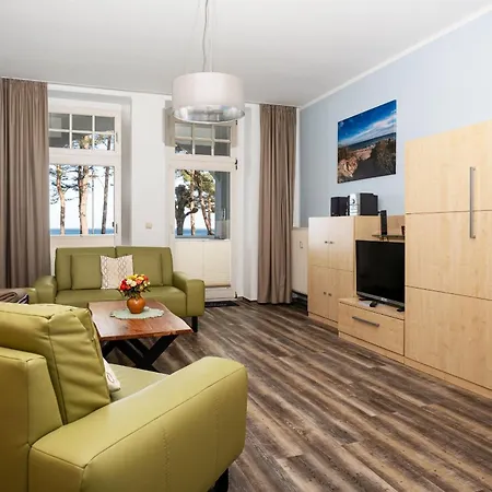 Strandidyll, 4, 2 Balkone Mit Meerblick Binz